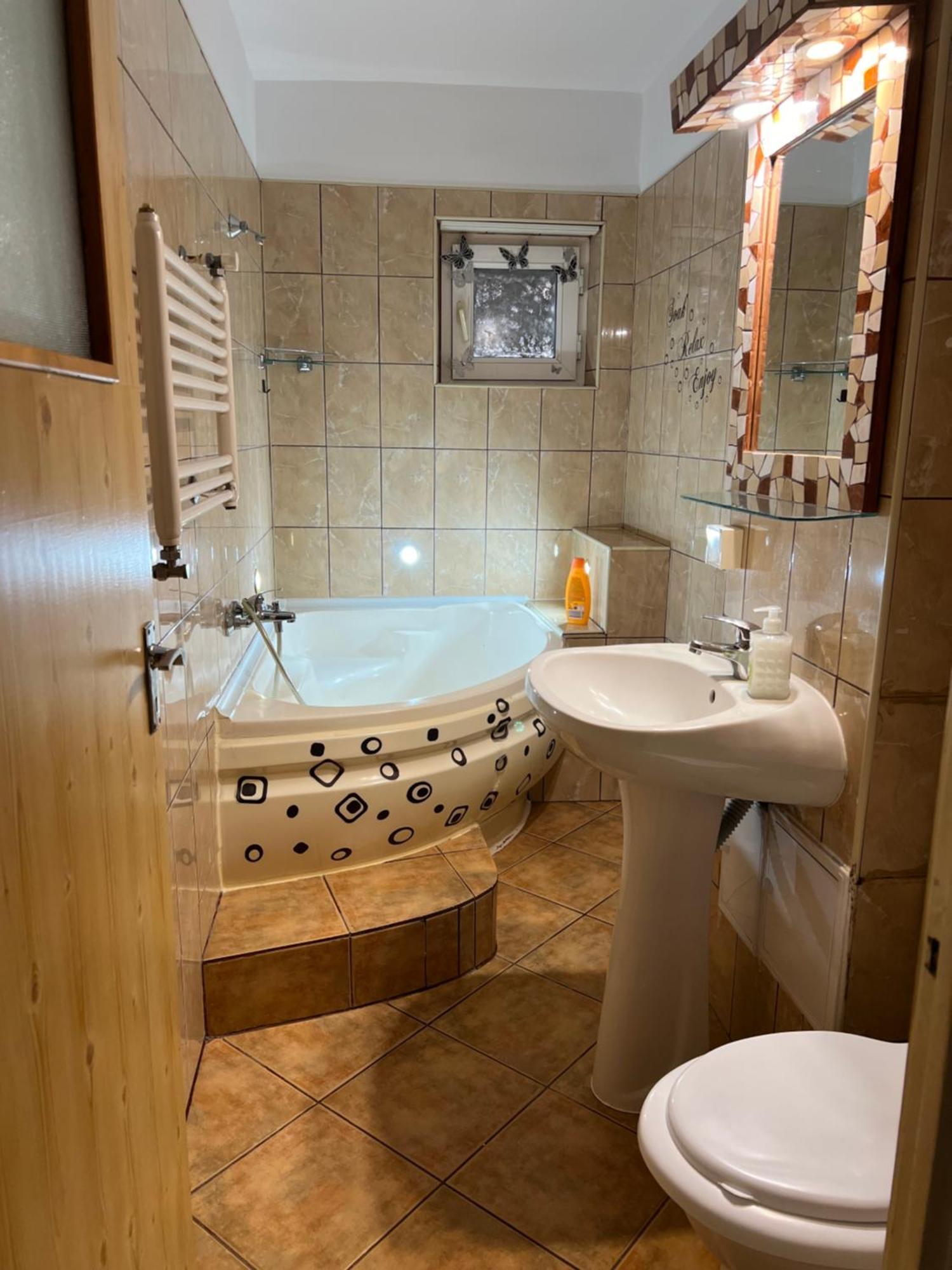 Quiet Area Brasov Appartement Buitenkant foto